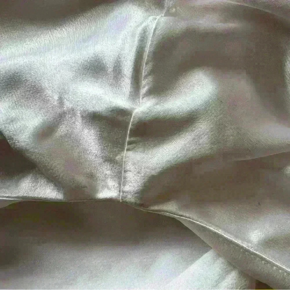 NEW! Elliatt Zelda Satiny One Shoulder Dress - Picture 11 of 11